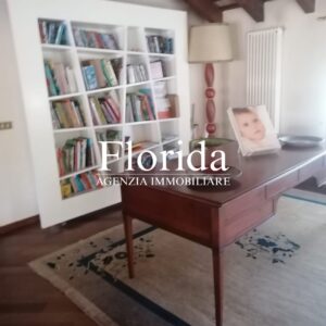 CAMPOSAMPIERO SPLENDIDA VILLA IN VENDITA IMMERSA NEL VERDE RIF. 2604 - 7